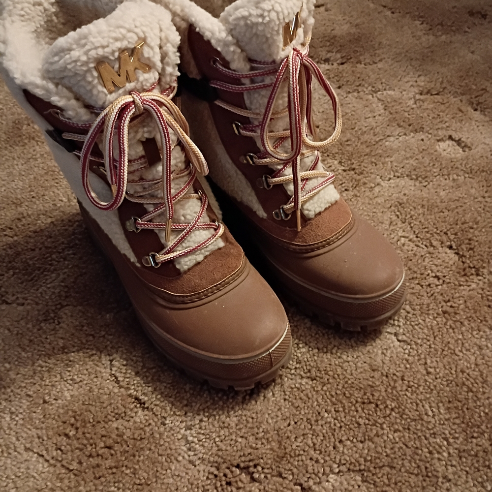 Michael Kors Brown & Cream Shearling Lace-Up Winter Boots